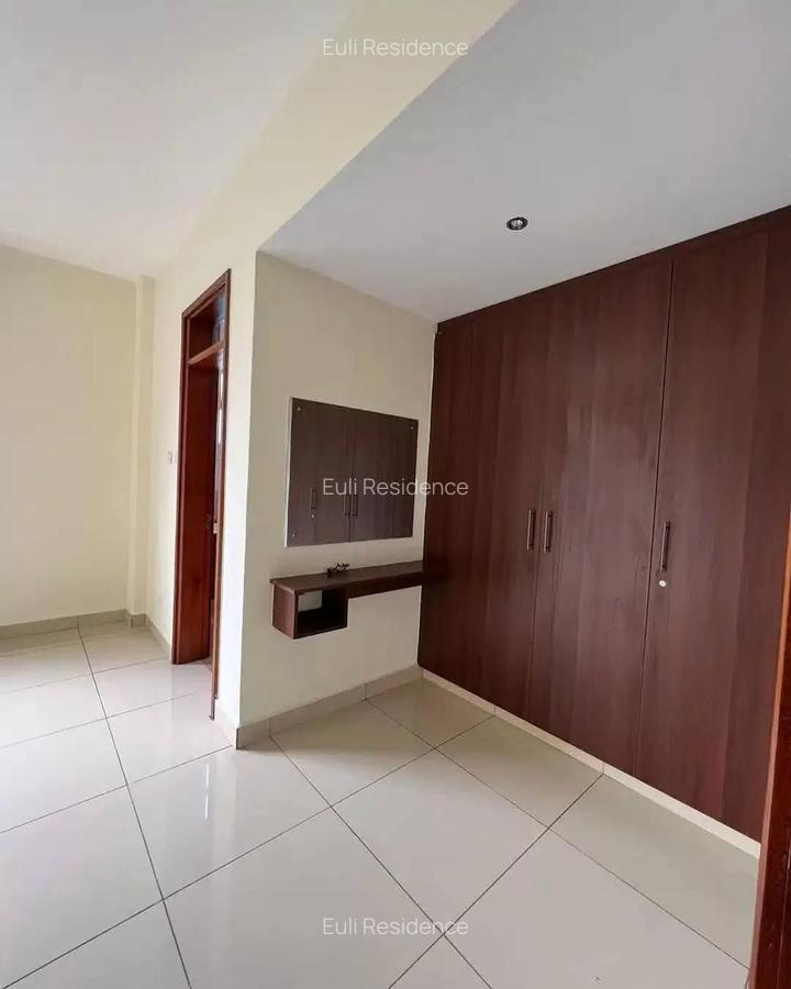 3 Bed Apartment with En Suite at Rhapta Rd - 2