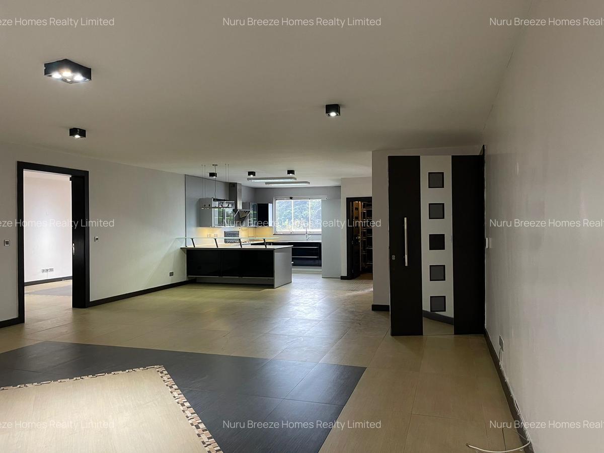 3 Bed Apartment with En Suite in Riverside - 19