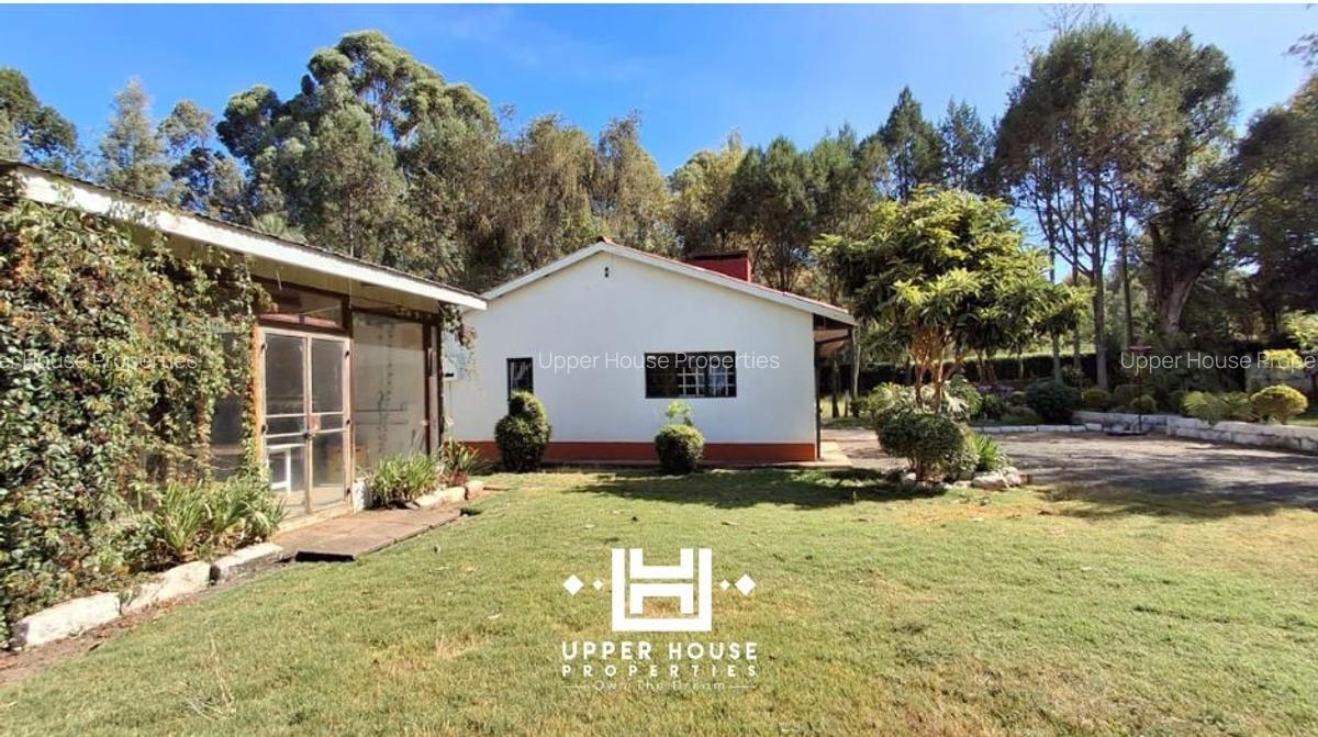 3 Bed House with En Suite at Samat Estate - 7