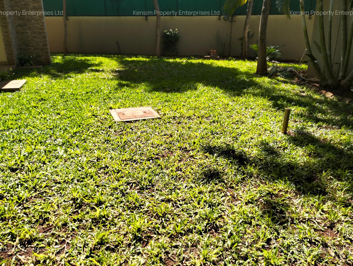 5 Bed Townhouse with En Suite in Lavington - 18