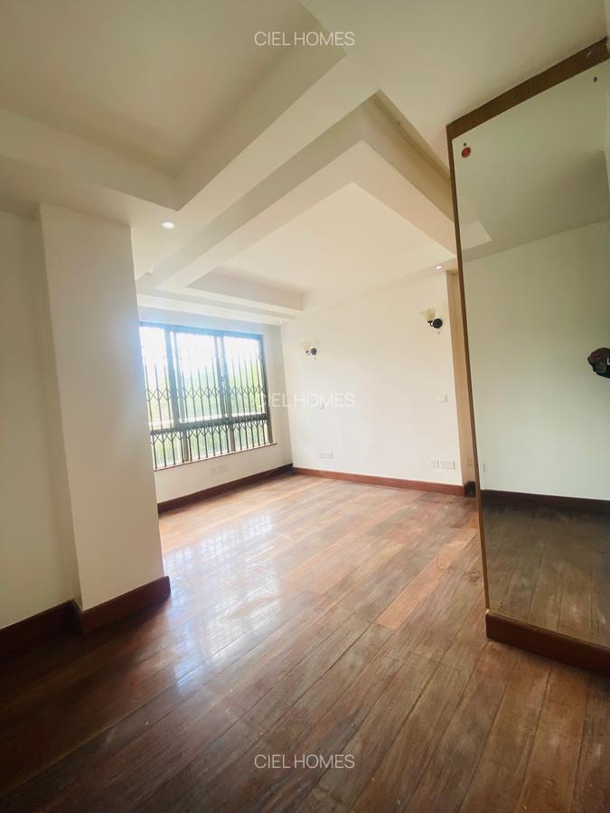 5 Bed Villa with En Suite in Lavington - 15