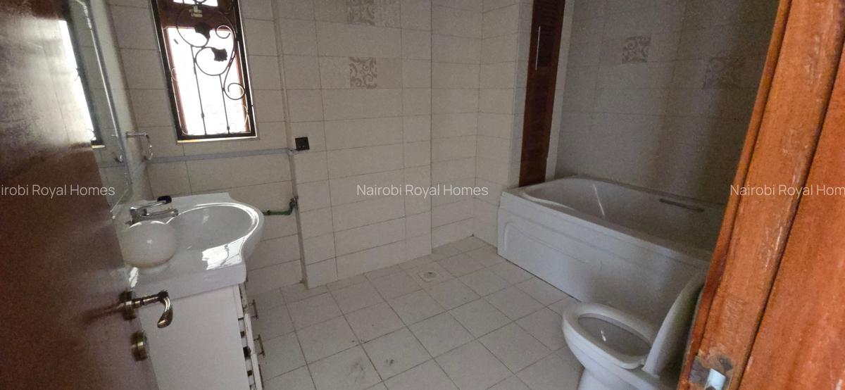 5 Bed Townhouse with En Suite at Convent Drive - 11
