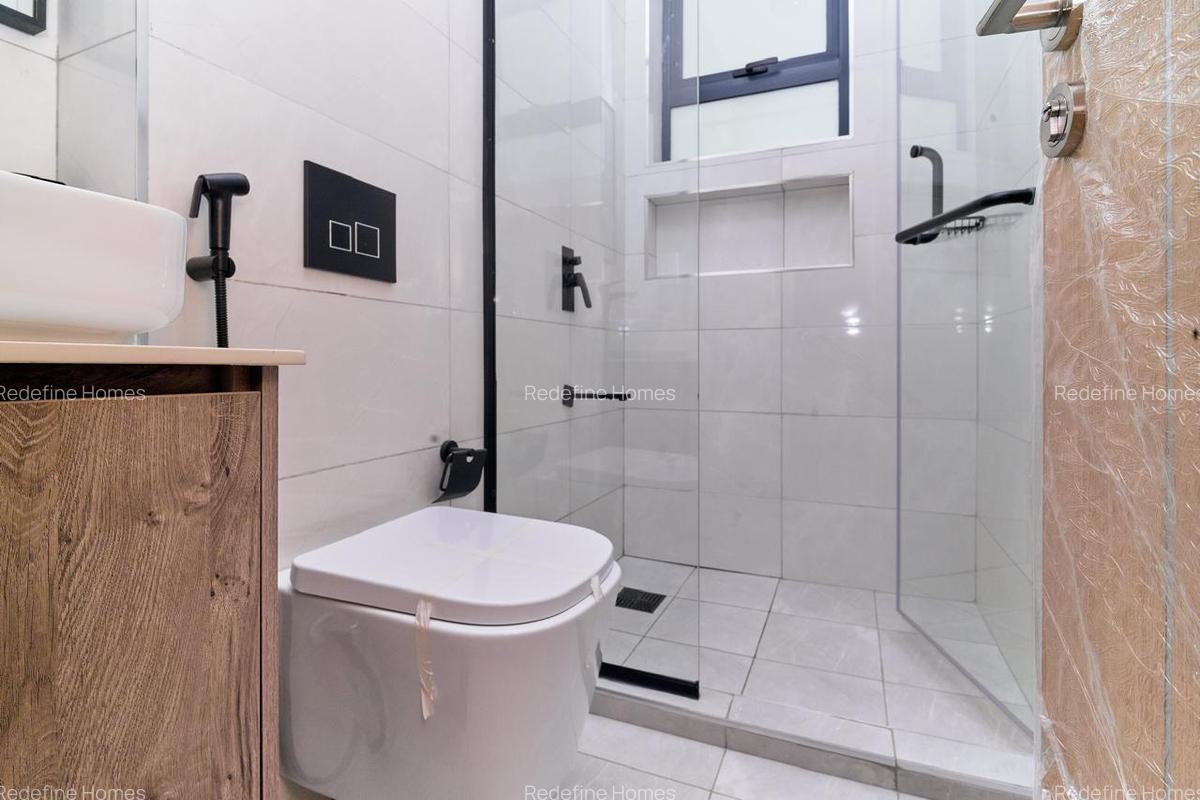 2 Bed Apartment with En Suite in Brookside - 19