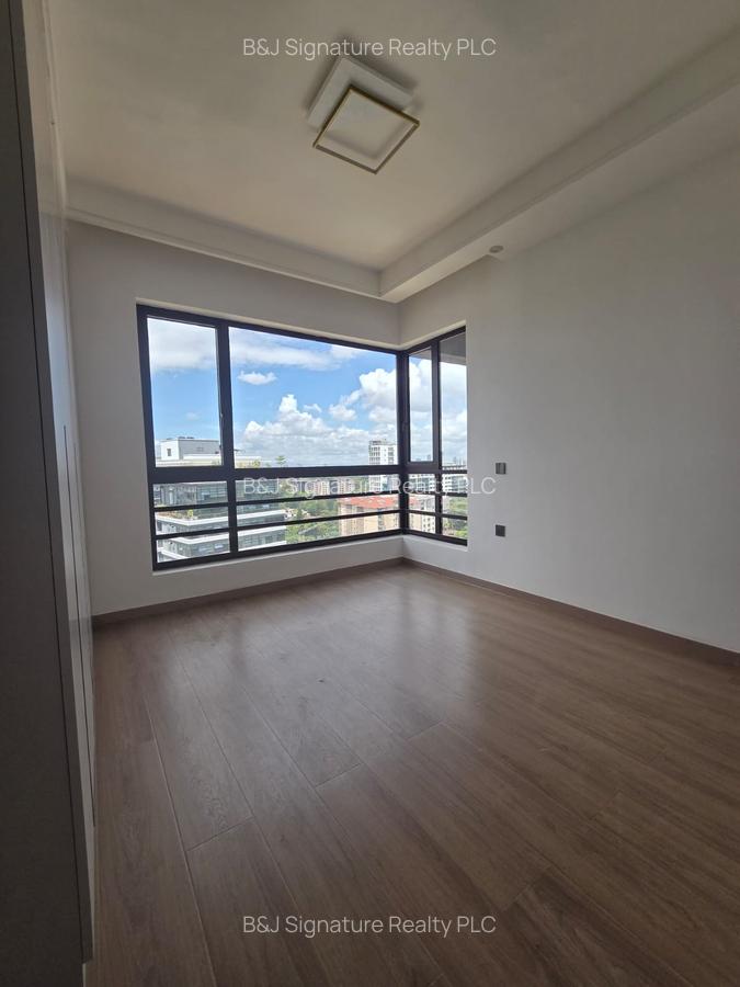 2 Bed Apartment with En Suite in Riverside - 11