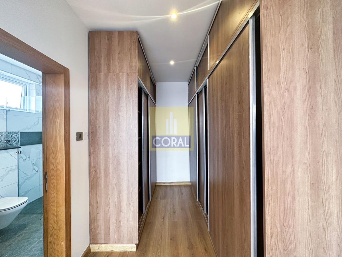 4 Bed Apartment with Swimming Pool in General Mathenge - 14