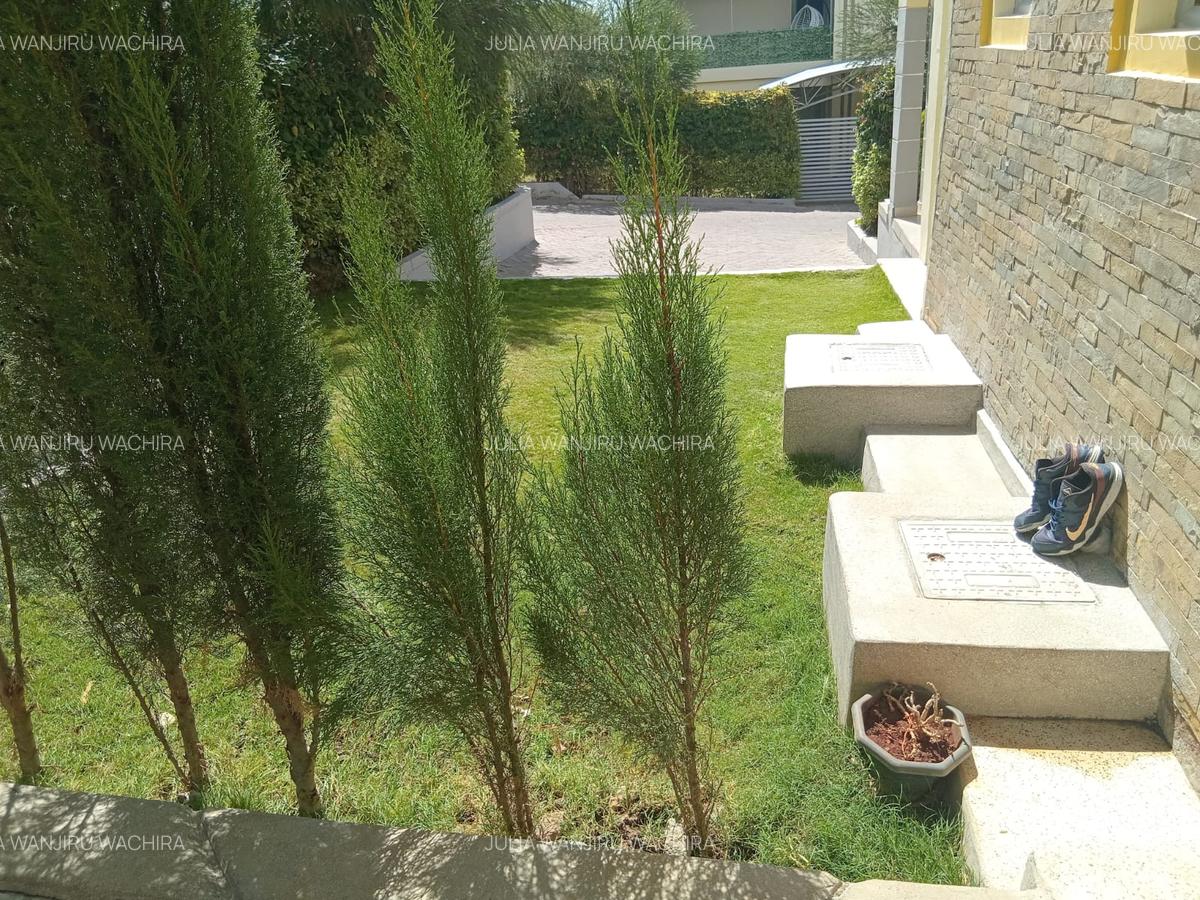 4 Bed House with En Suite at Twin Falls City - 2