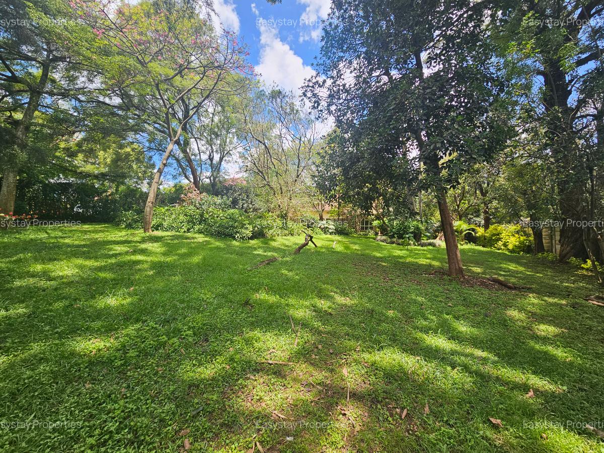 4 Bed House with En Suite in Rosslyn - 3