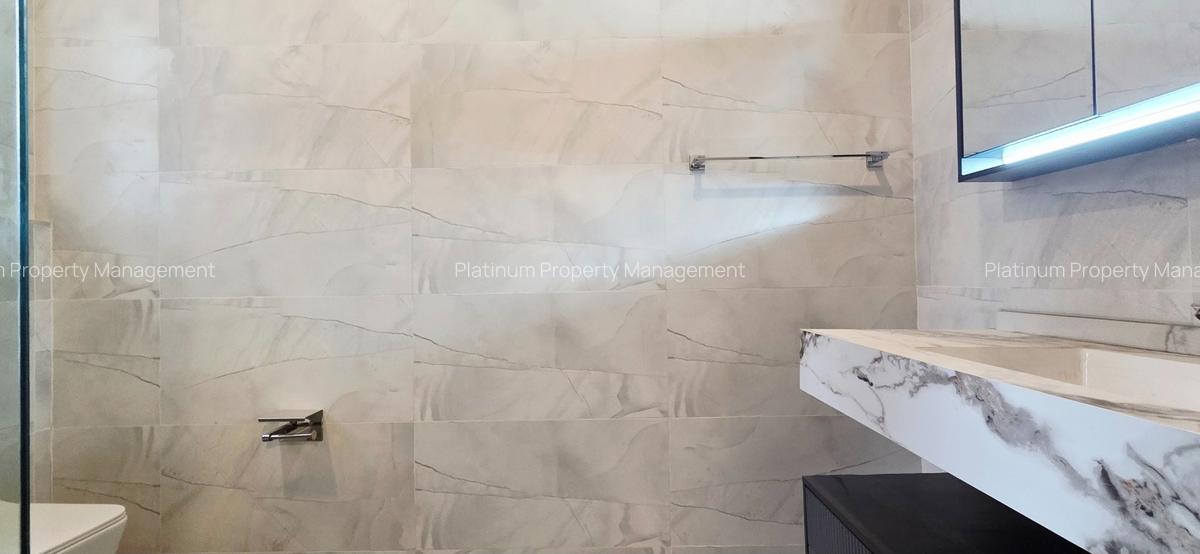 3 Bed Apartment with En Suite at Riverside - 7