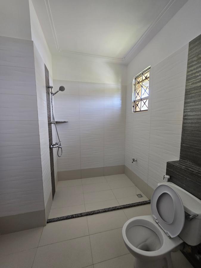 3 Bed Apartment with En Suite in Nyali Area - 14