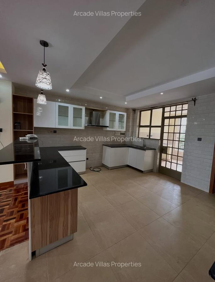 3 Bed Apartment with En Suite in Kileleshwa - 4