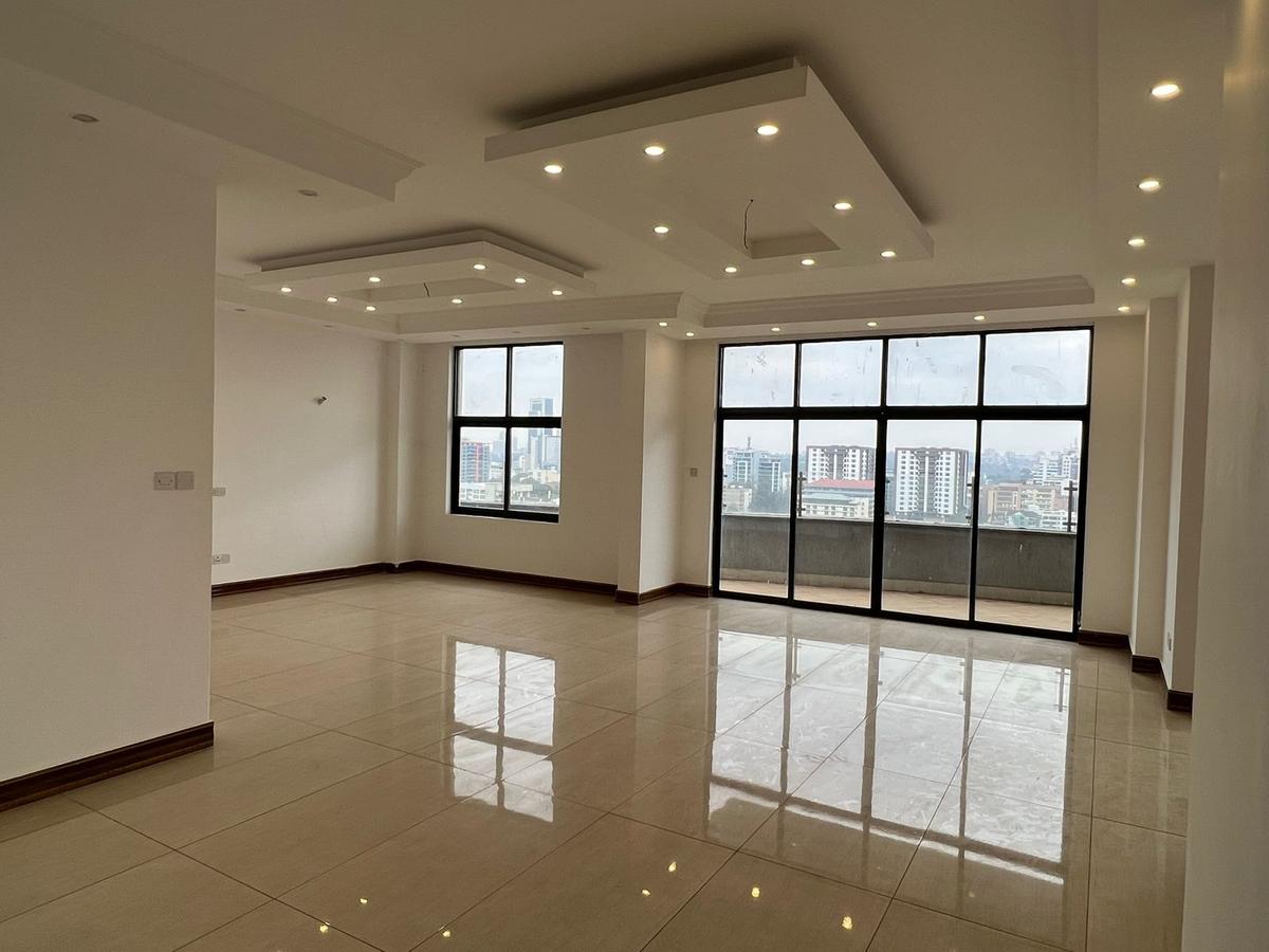 4 bed apartment with en suite at general mathenge