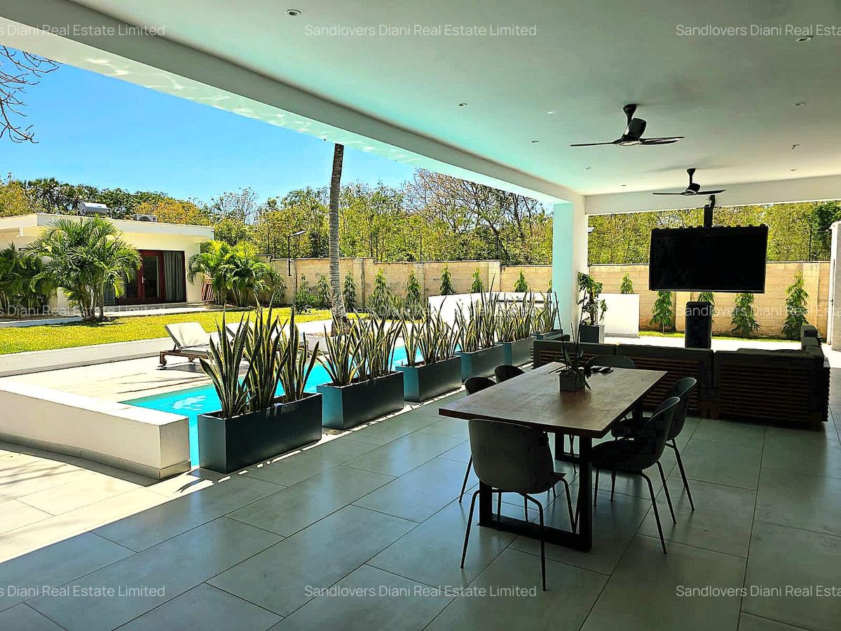 4 Bed Villa with En Suite in Diani - 7