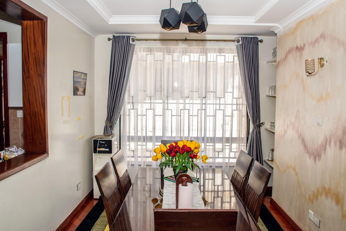 3 Bed Apartment with En Suite at Kingara Road - 12