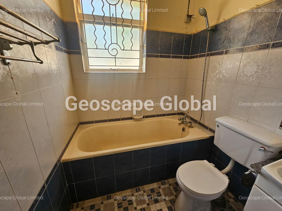 4 Bed House with En Suite in Thigiri - 12