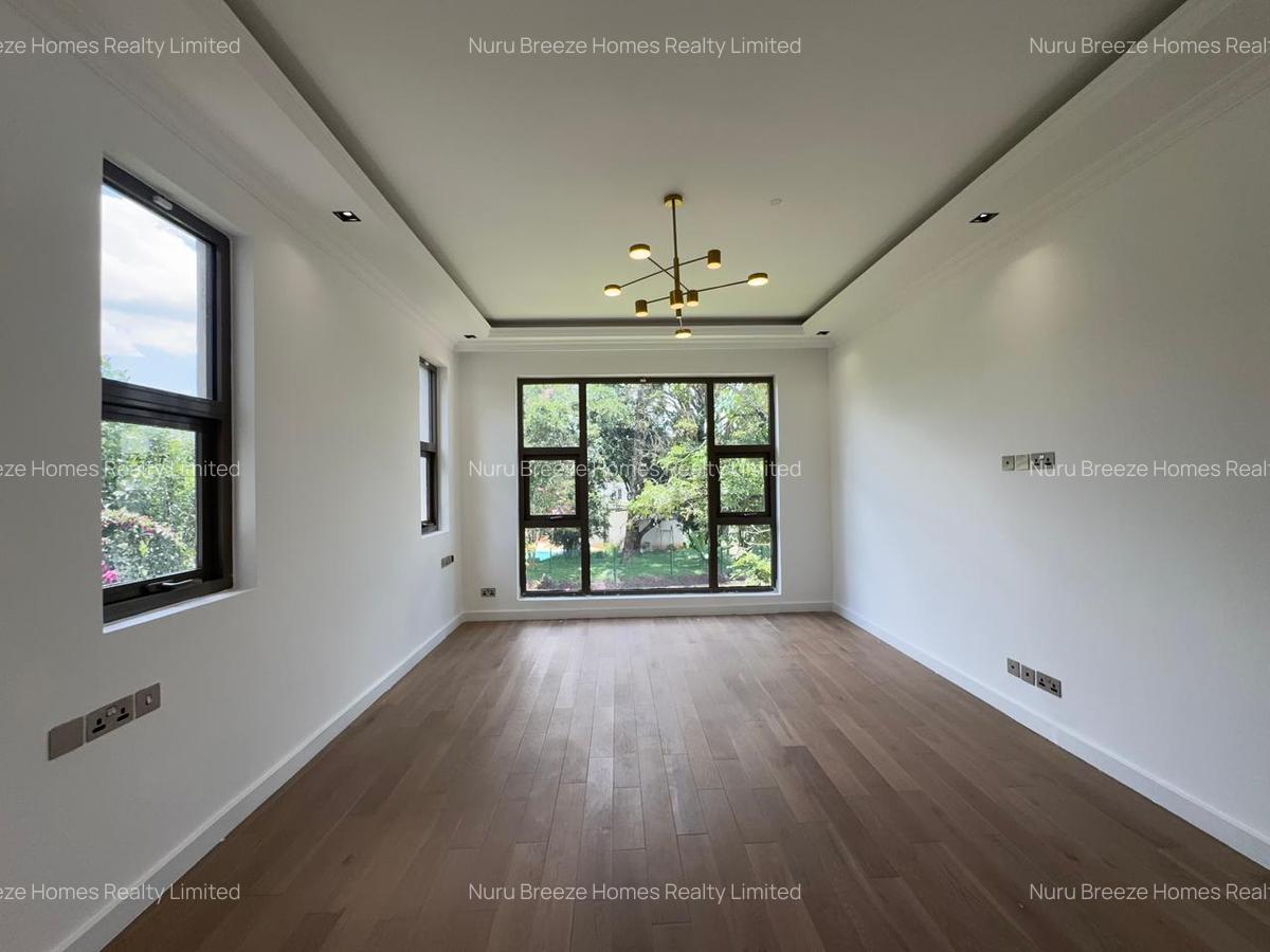 5 Bed Townhouse with En Suite in Karen - 19