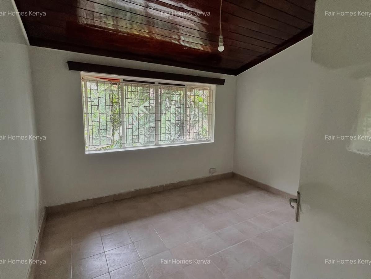 5 Bed House with En Suite at Manyani East - 8