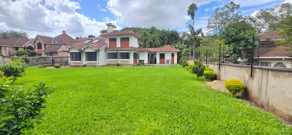 4 Bed Townhouse with En Suite at Lavington Road - 4