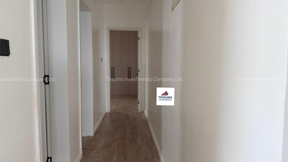 2 Bed Apartment with En Suite in Parklands - 3