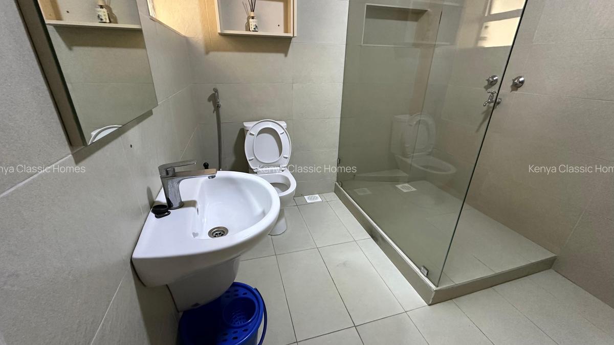 Serviced 1 Bed Apartment with En Suite at Lavington - 8