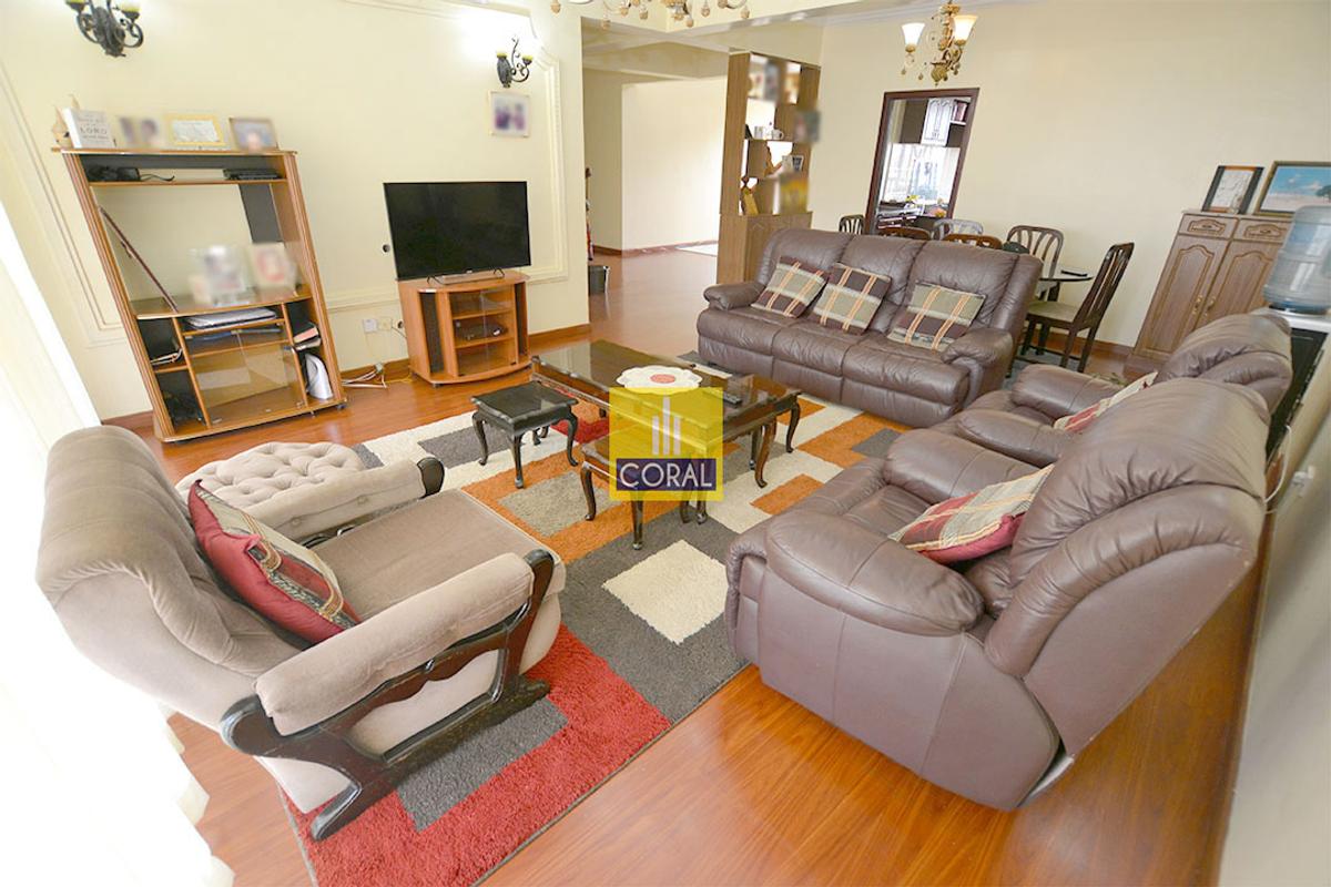 7 Bed Apartment with En Suite in Lavington - 1