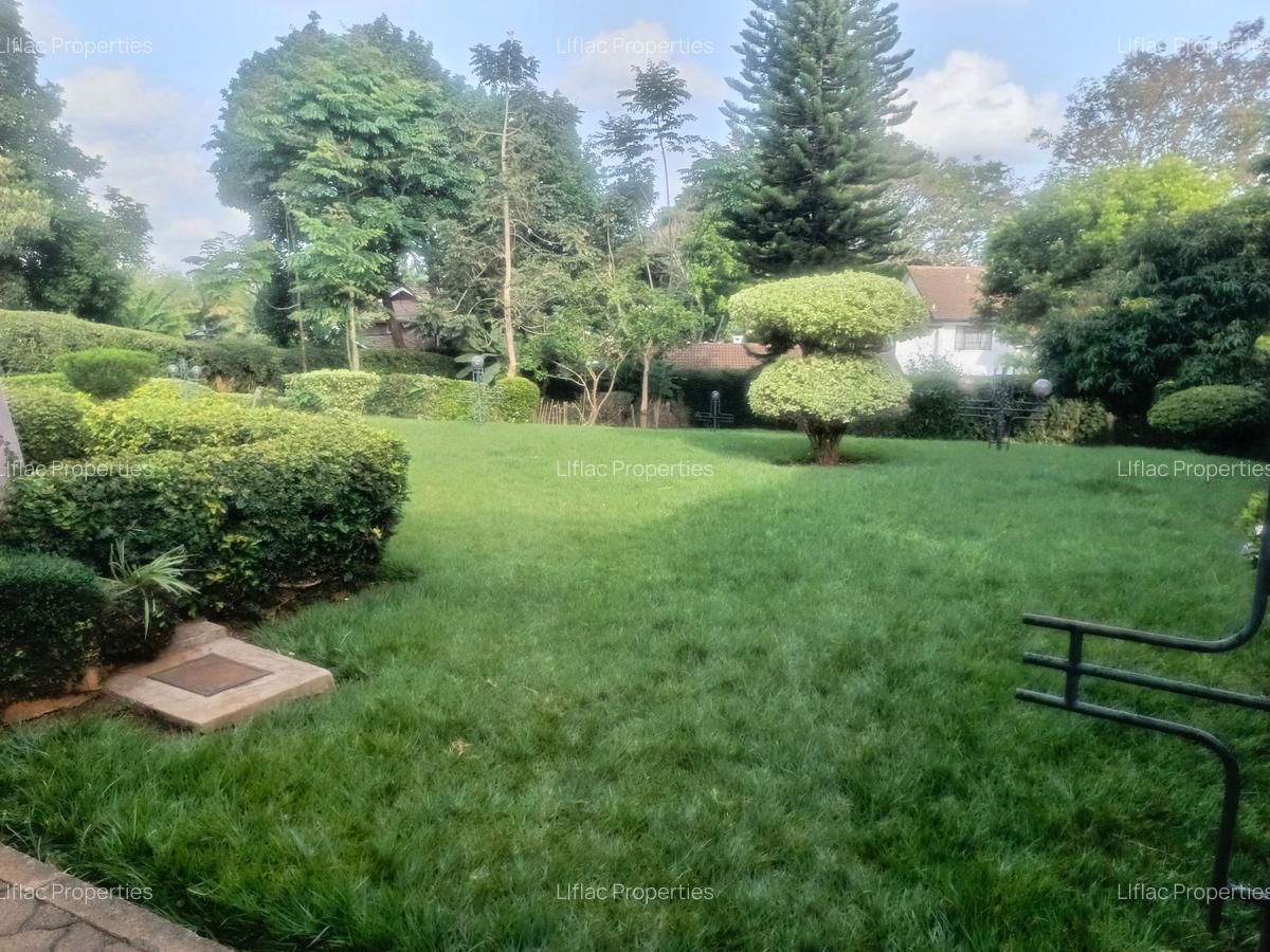 4 Bed House with En Suite in Runda - 2