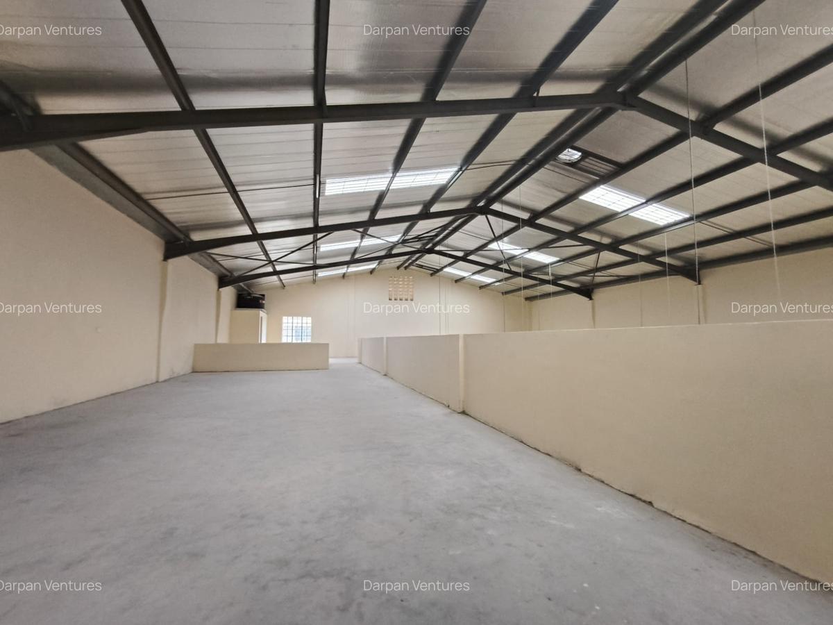 7,099 ft² Warehouse with Backup Generator in Ruaraka - 7