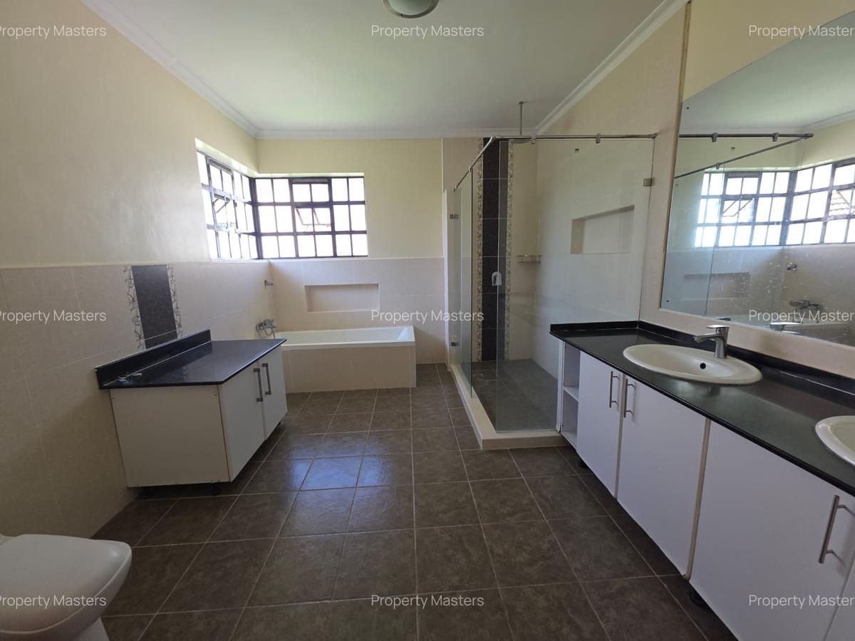 4 Bed Villa with En Suite at Njathaini Road - 12