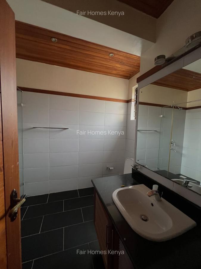 5 Bed Townhouse with En Suite at Gitanga Road - 14