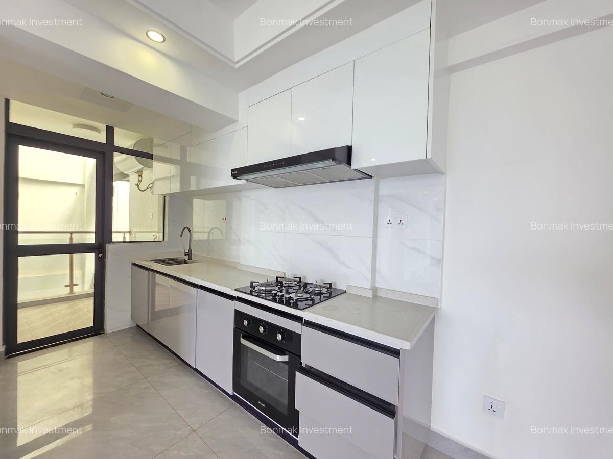 2 Bed Apartment with En Suite at Raphta Road - 8