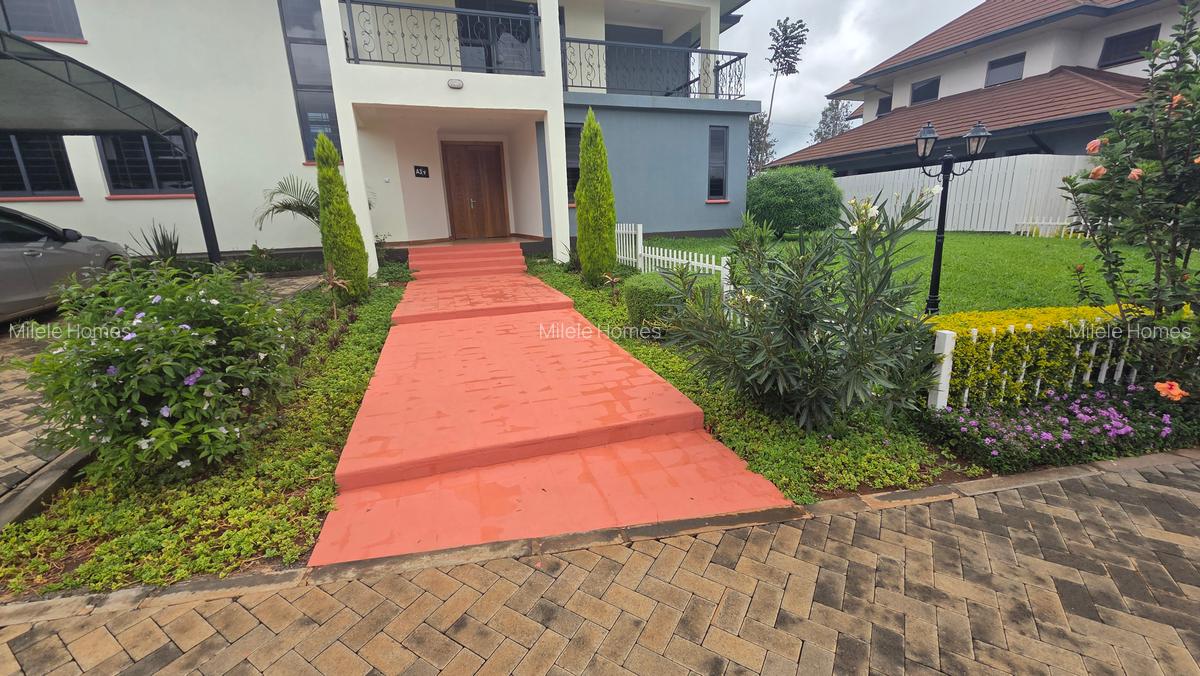 5 Bed Townhouse with En Suite at Paradise - 2