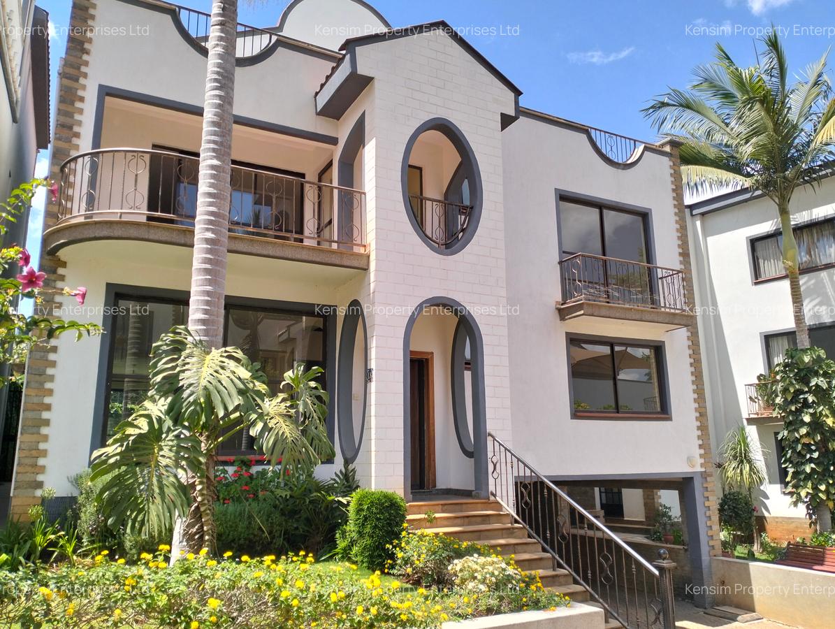 5 Bed Townhouse with En Suite in Westlands Area - 1