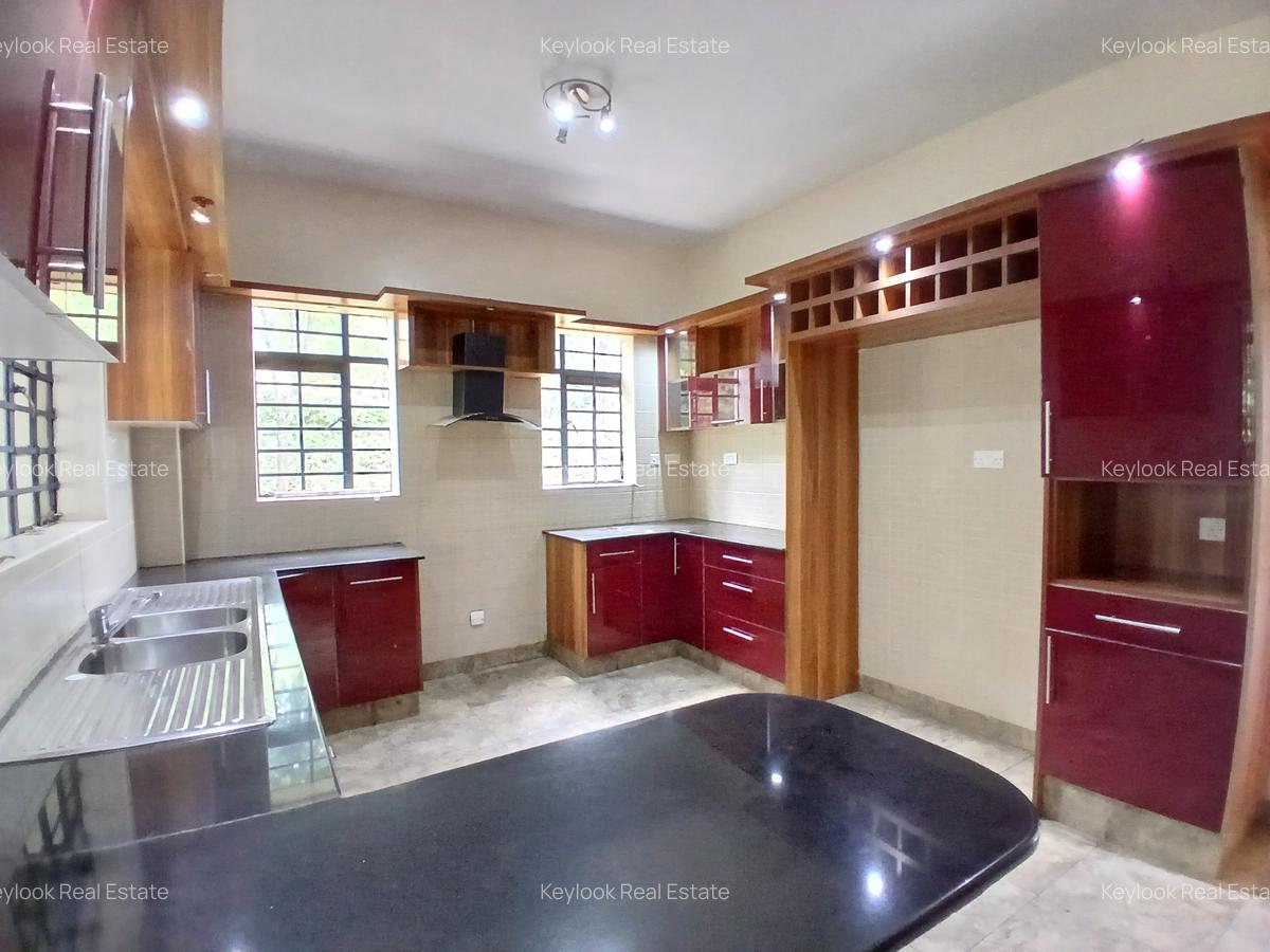 4 Bed Townhouse with En Suite at Off Ngecha Road - 15