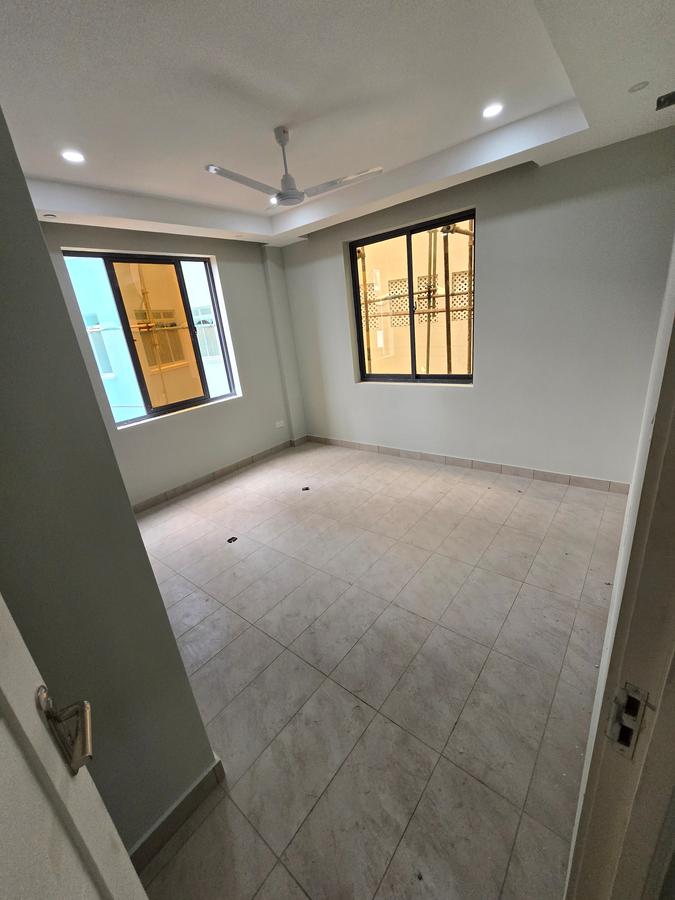 1 Bed Apartment with En Suite at 1St Avenue Nyali - 18