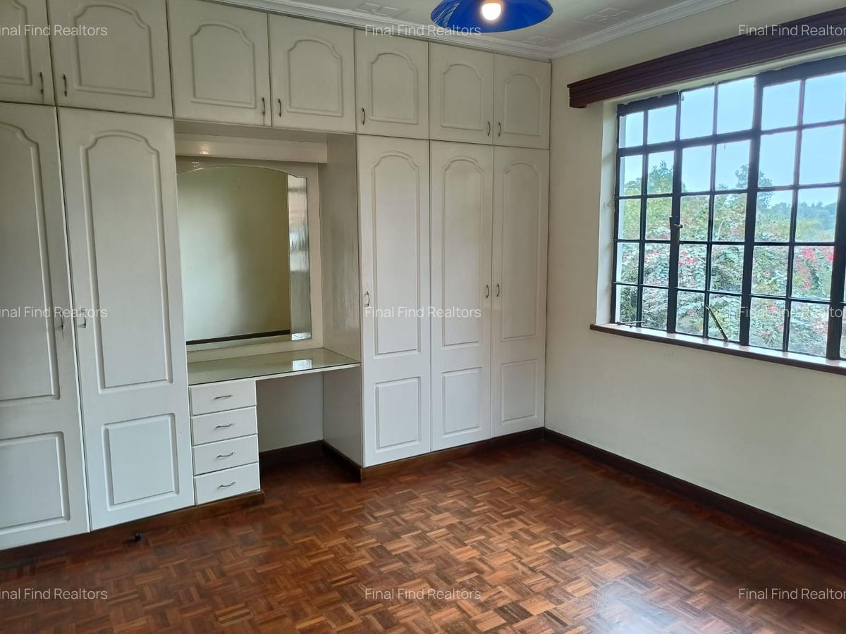 4 Bed House with Garden in Runda - 11