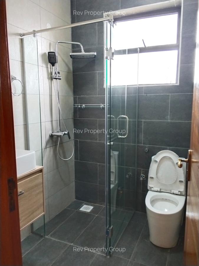 4 Bed Apartment with En Suite in Kilimani - 12
