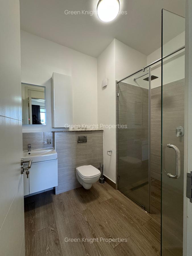 Serviced 2 Bed Apartment with En Suite in Westlands Area - 3