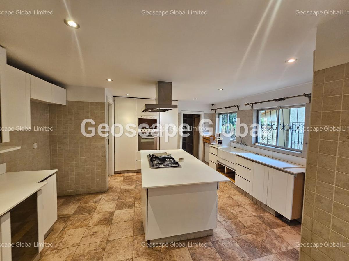 5 Bed House with En Suite in Muthaiga - 3