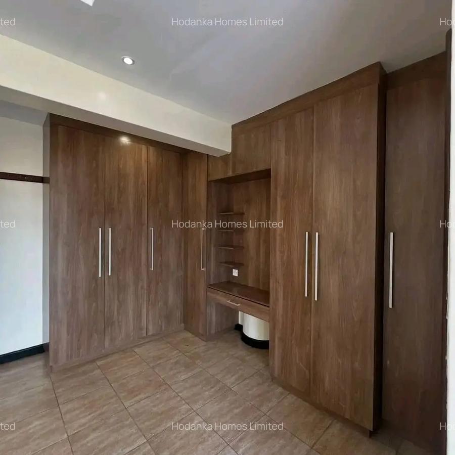 Serviced 2 Bed Apartment with En Suite in Kileleshwa - 13
