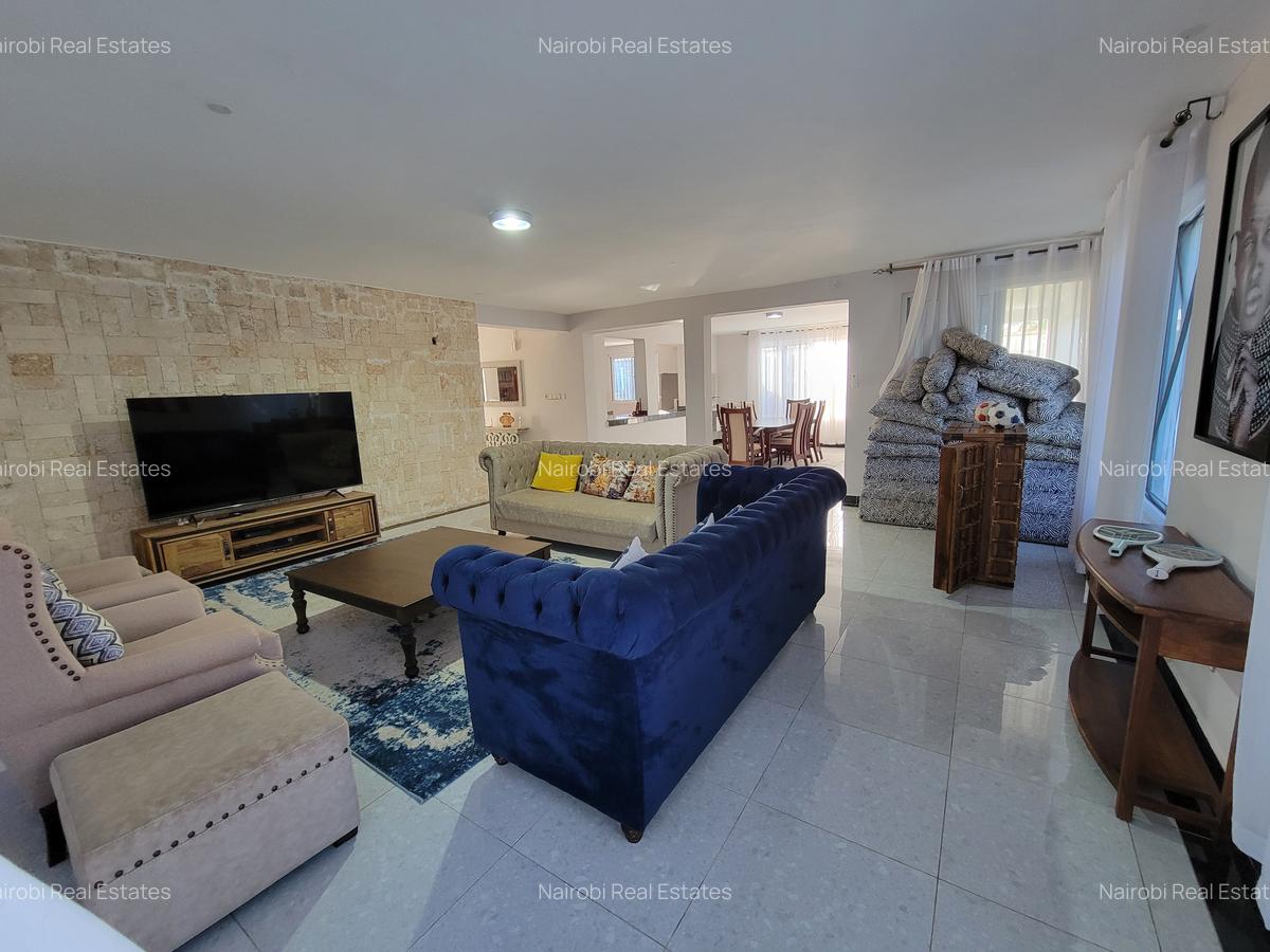 3 Bed House with En Suite in Diani - 5