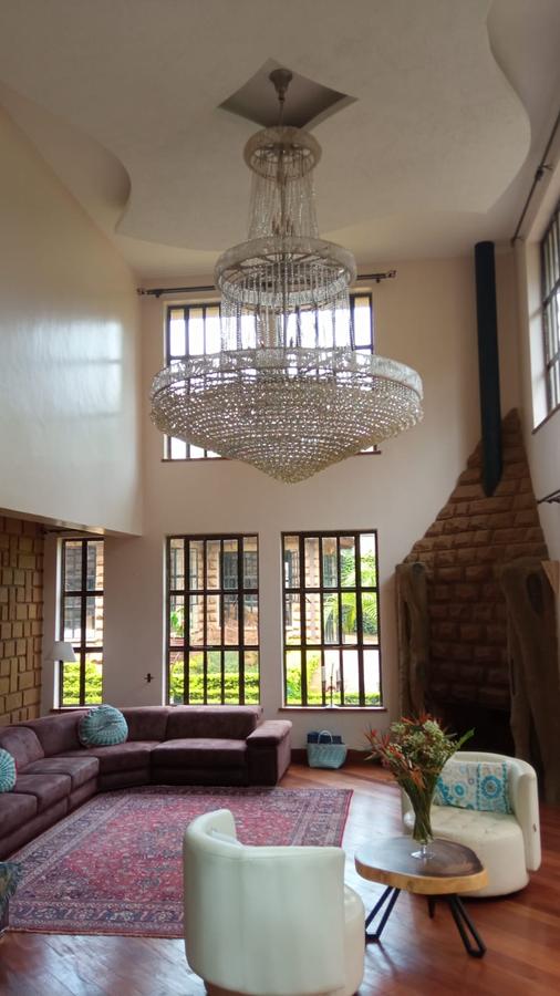 5 Bed House with En Suite at Nyari - 1