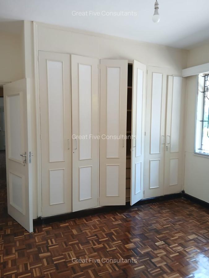 5 Bed Villa with En Suite in Gigiri - 14