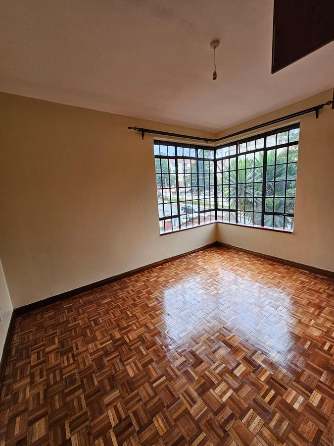 3 Bed Apartment with En Suite at Lavington - 9