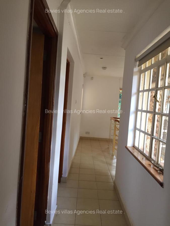 3 Bed House with En Suite at Runda - 12