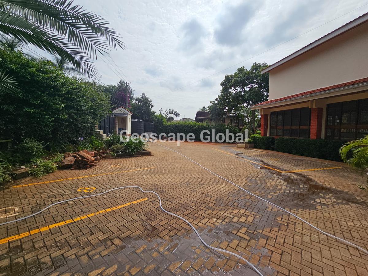 5 Bed House with En Suite in Gigiri - 18