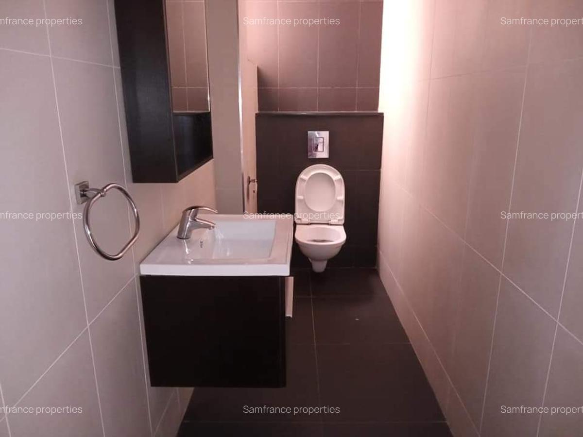Serviced 3 Bed Apartment with En Suite at Citymall - 9