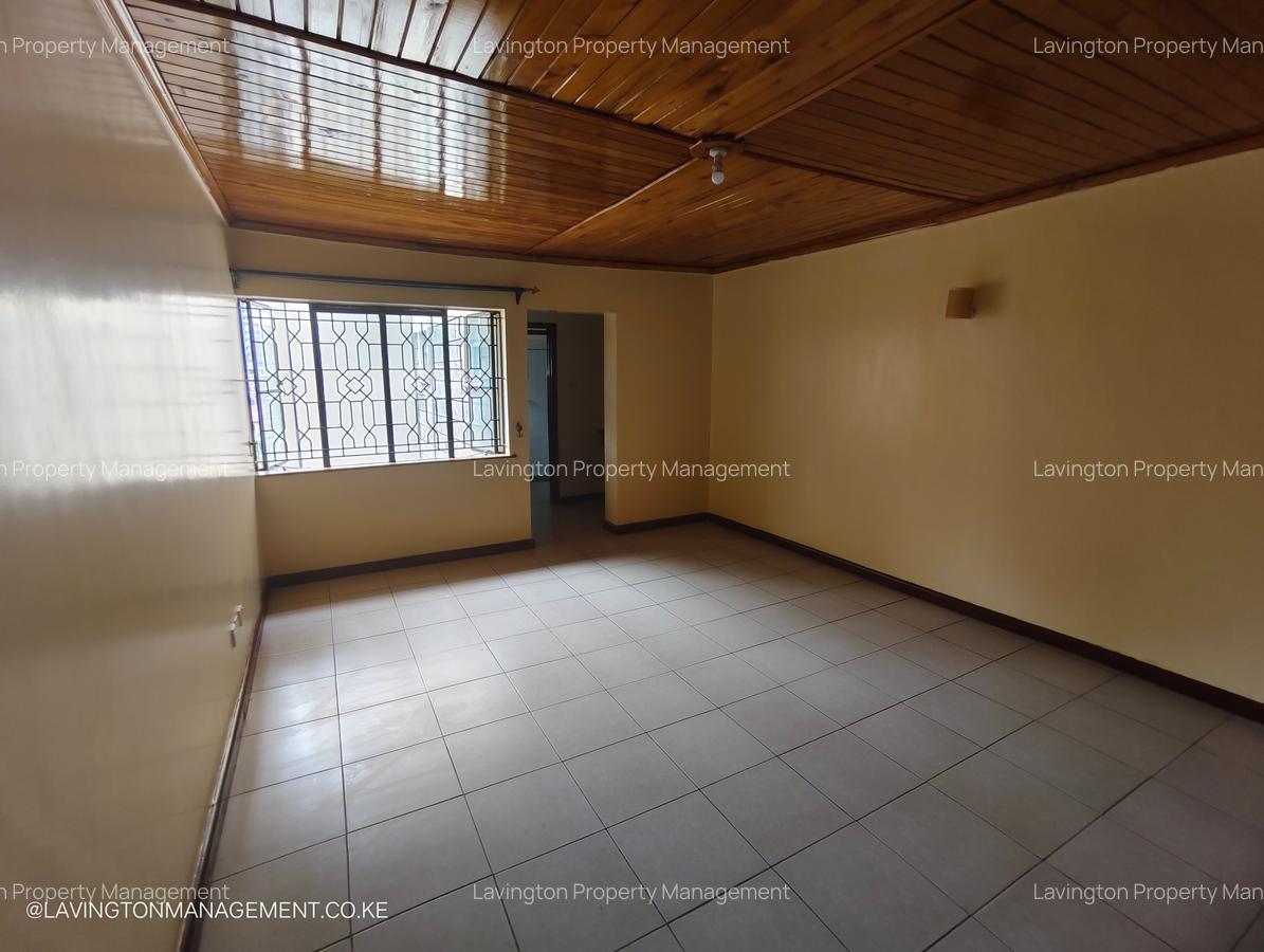 5 Bed Townhouse with En Suite at Lavington Green - 12