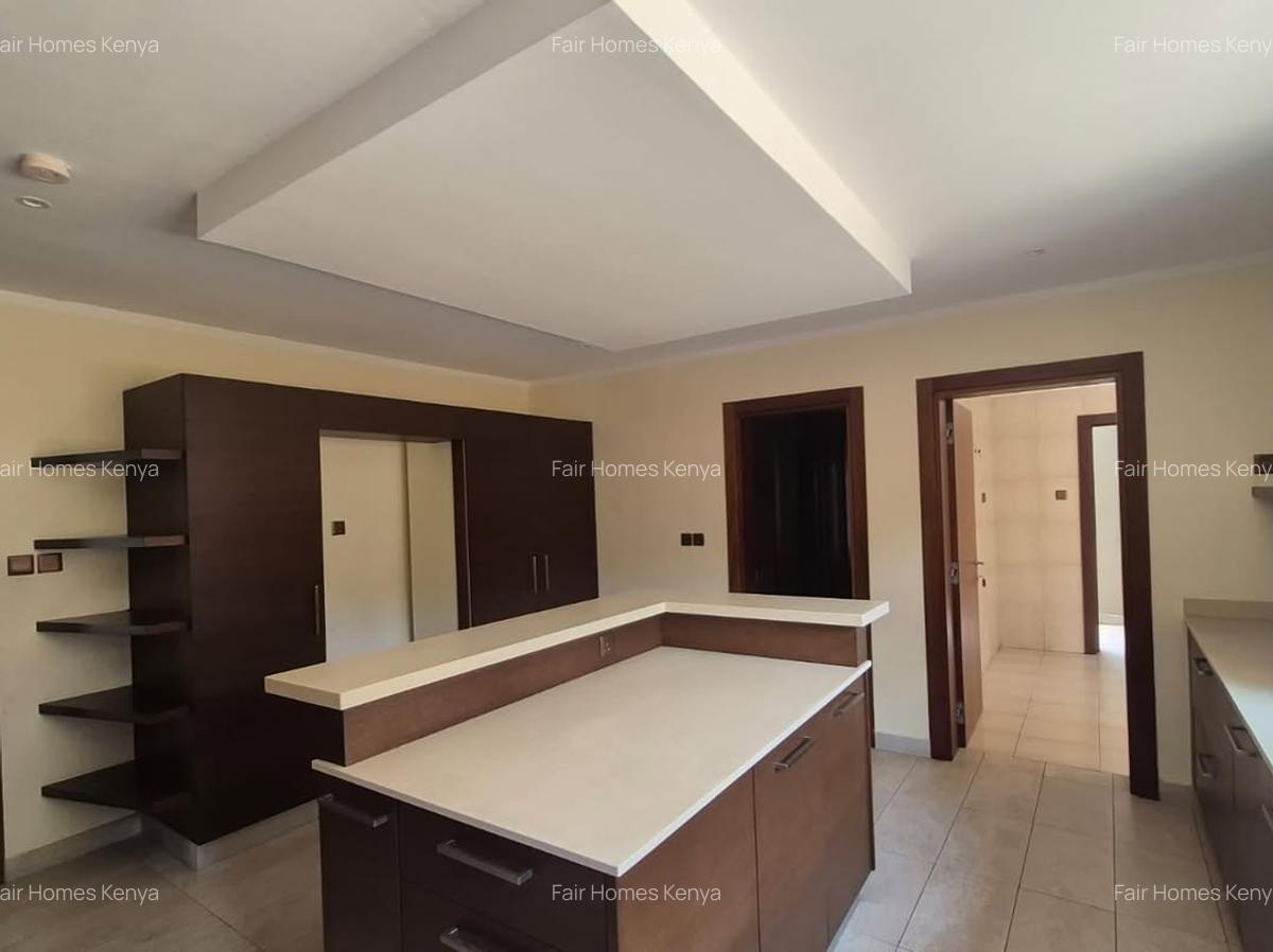5 Bed Townhouse with En Suite at Convent Drive - 4