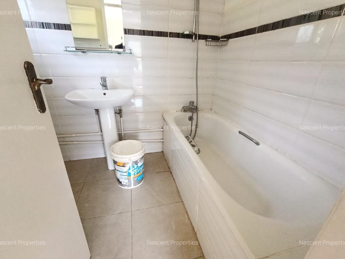 3 Bed House with En Suite in Kyuna - 8