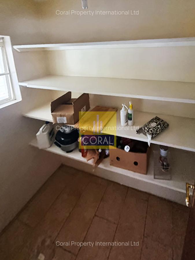 4 Bed Apartment with En Suite in Westlands Area - 19