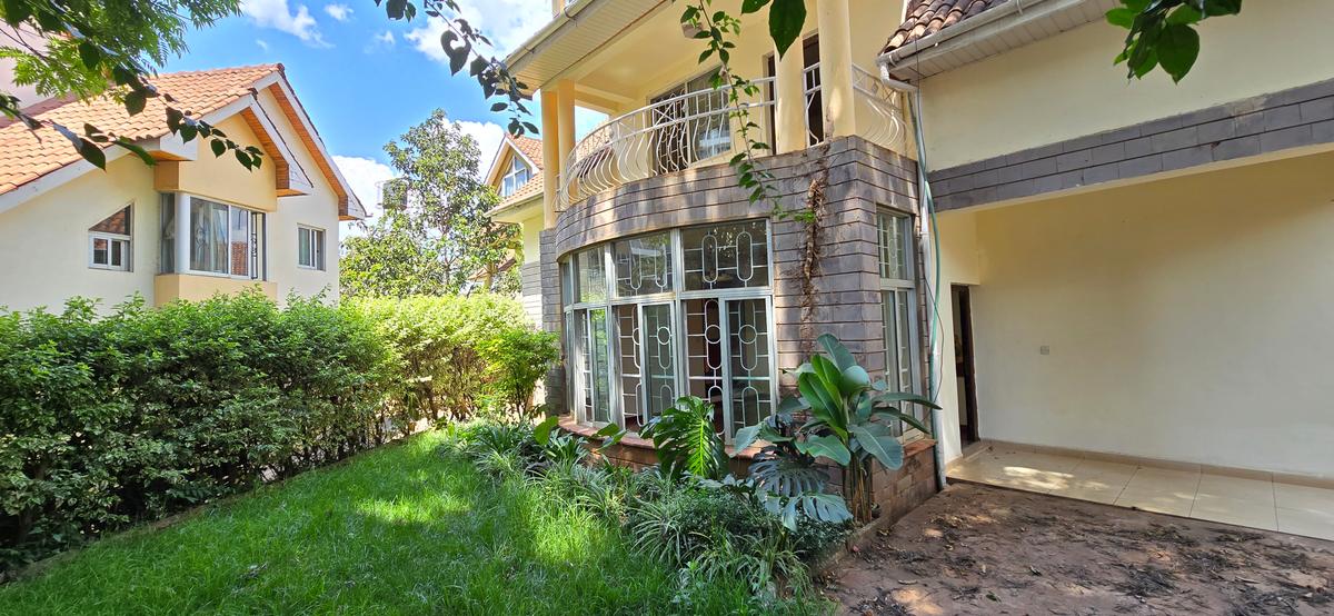 5 Bed Townhouse with En Suite at Nyeri Road - 7